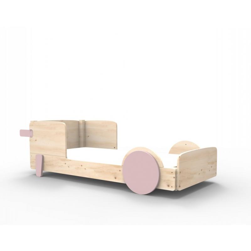łóżko z drewna w kształcie samochodu