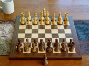 Szachy Jako Prezent Elegancki I Symboliczny Upominek Na Parapetowkę