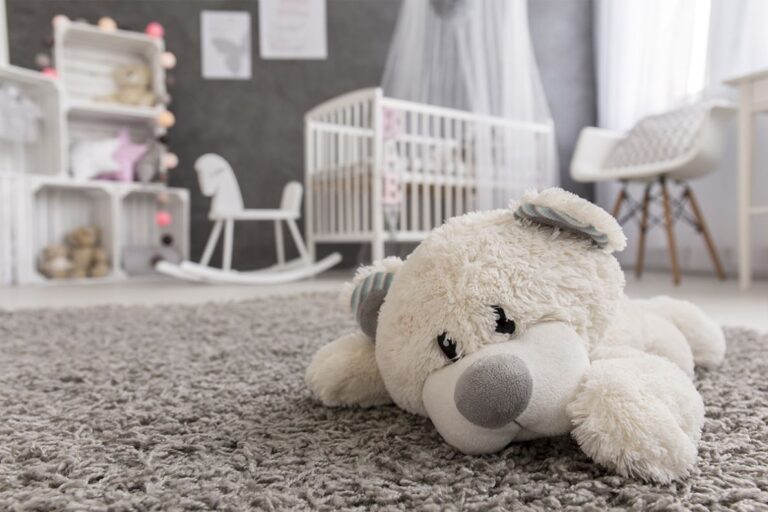Jak wybrać dywan do pokoju niemowlaka – bezpiecznie i z głową